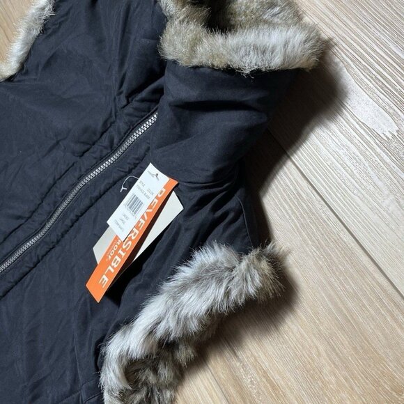 NWT Weatherproof Black Reversible Faux Fur Vest- Women Size Large - Picture 6 of 16